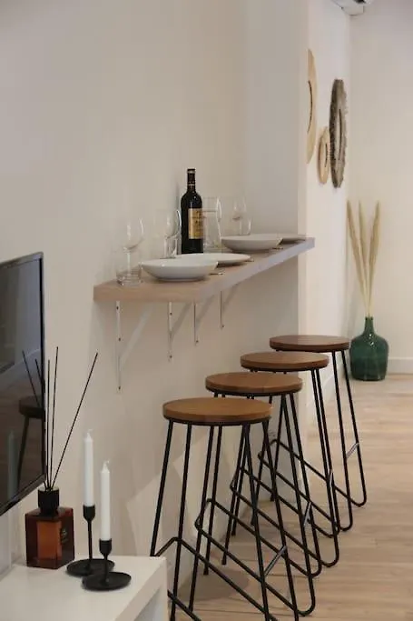 Le Cactus - Appartement Avec Terrasse contacts
